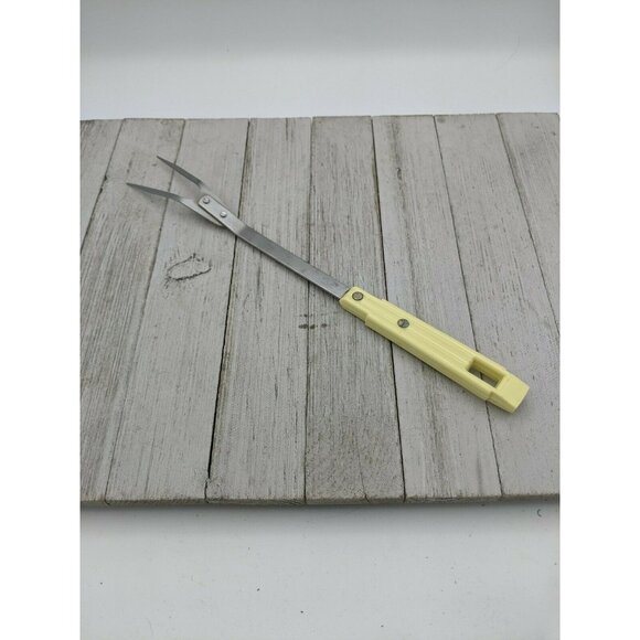 Vintage Sharpcutter Royal Stainless Steel Yellow Handle Meat Fork 12 1/4" - Picture 4 of 7
